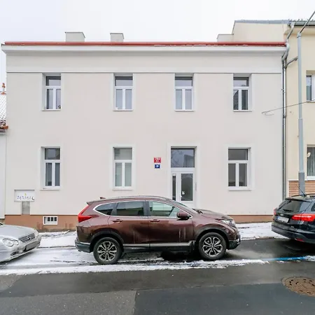 Blueground Zizkov View Nr Vitkov Hill Prg-96